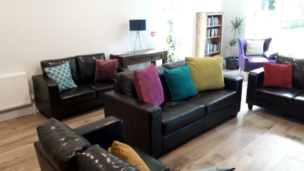 The Benwiskin Centre Ballaghnatrillick Ngoại thất bức ảnh